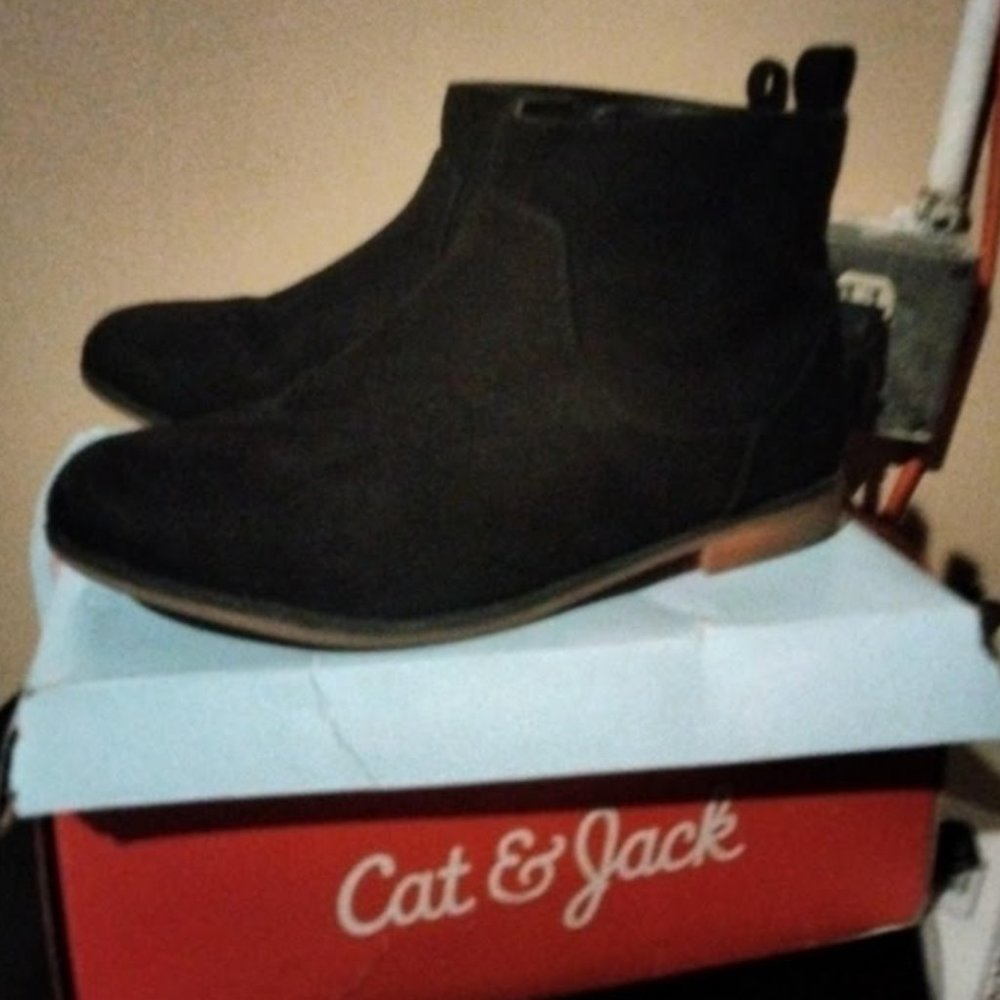 CAT & JACK Little Girl’s Black Suede Boots.